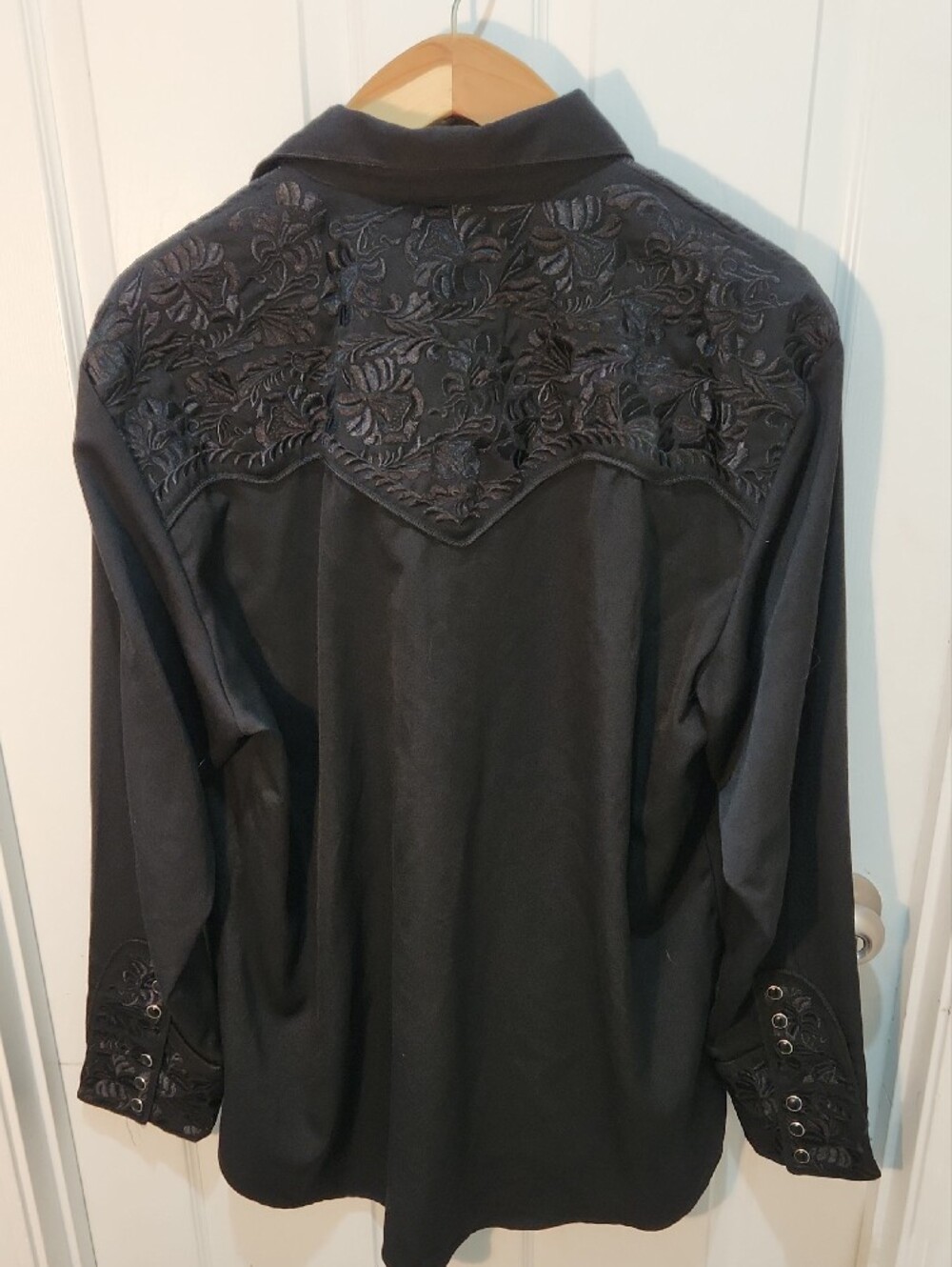 Scully Black Snap-Up Shirt with Floral Embroidery - Picture 3 of 8